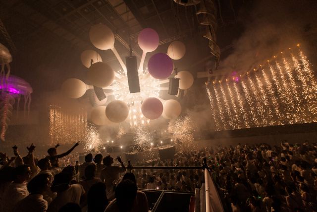 SENSATION : THE OCEAN OF WHITE @ Bangkok Thailand