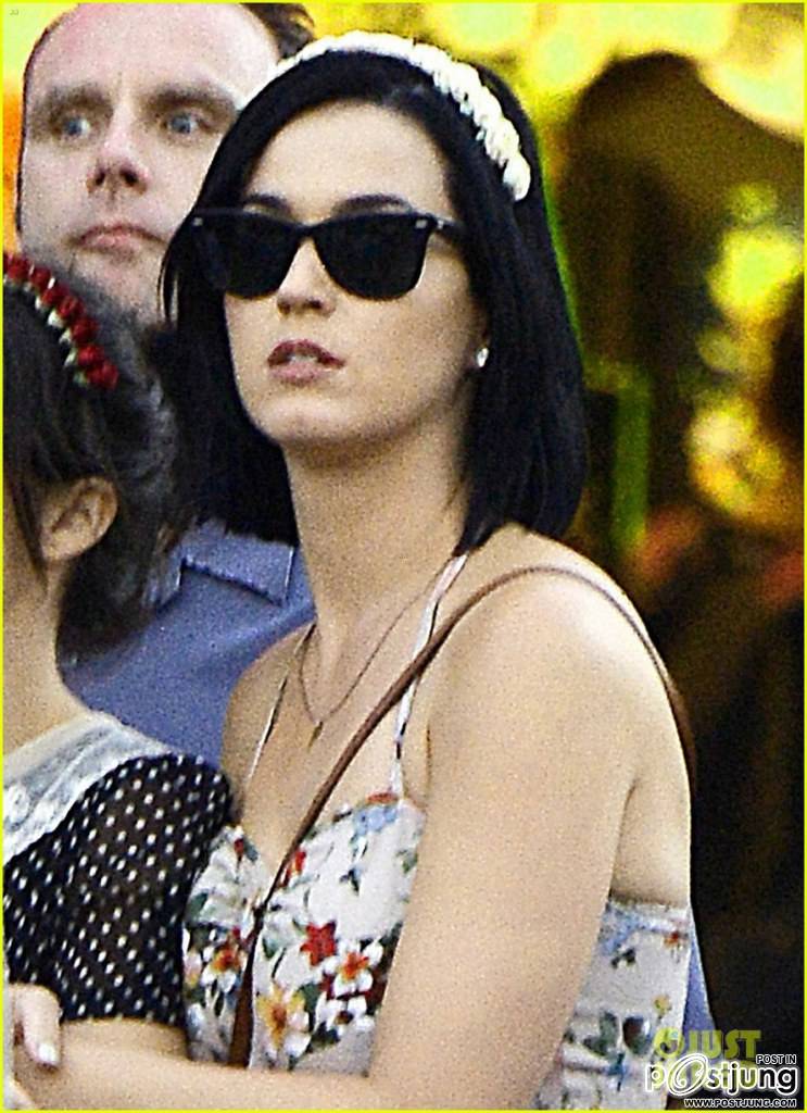 Katy Perry: Disneyland with Shannon Woodward!