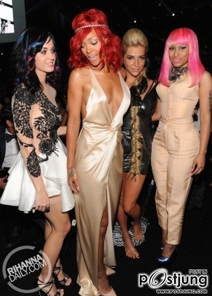 rihanna ภาพสวยๆ