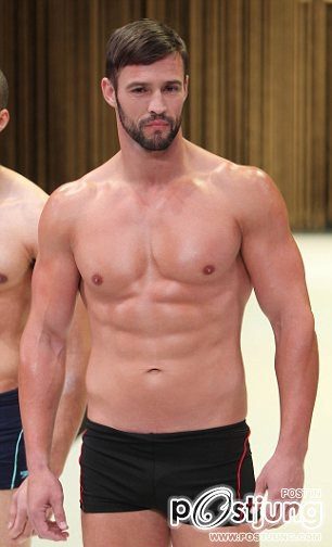 เข้มๆเซอร์ๆอีก