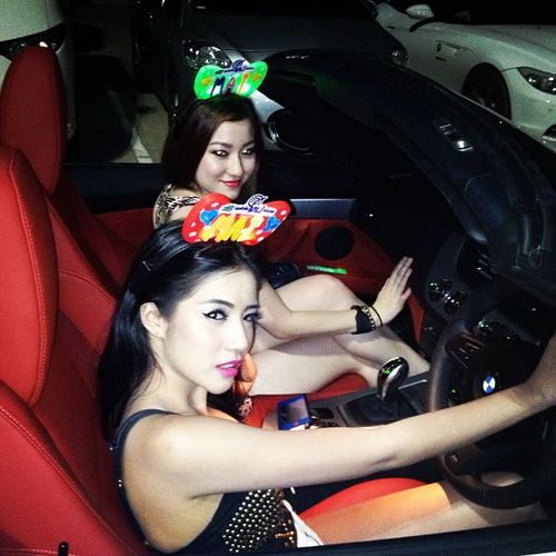 เก็บตก !! ปาร์ตี้สุดเริ่ด นักร้องสุดเซ็กซี่ "ใบเตย อาร์สยาม"