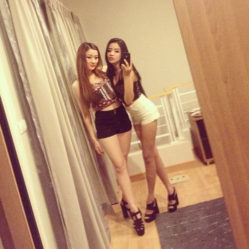 เก็บตก !! ปาร์ตี้สุดเริ่ด นักร้องสุดเซ็กซี่ "ใบเตย อาร์สยาม"