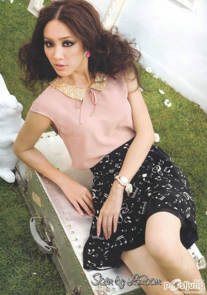 มิน-พีชญา @ ขวัญเรือน no.979 September 2012