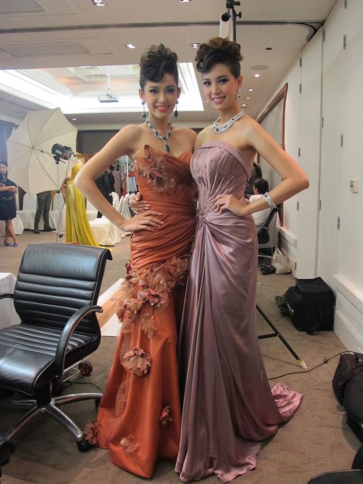 น้องโอปอ รองนางสาวไทย ๒๕๕๓ น้องดาว รองนางสาวไทย ๒๕๕๕ ในแถลงข่าวบางกอกบิวตี้เจมส์ ครั้งที่ ๕๐