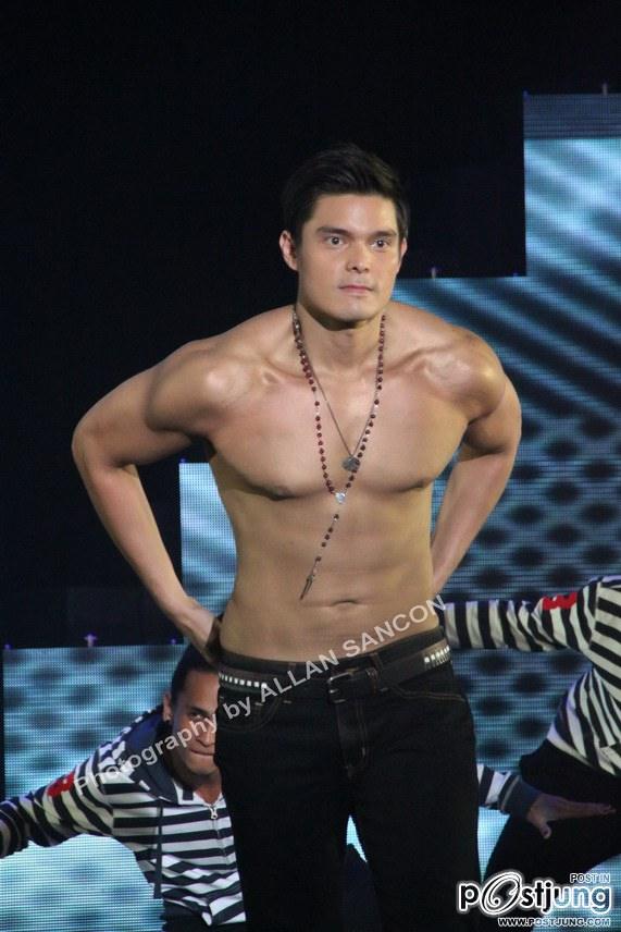 หล่อเข้มดุดีนะ