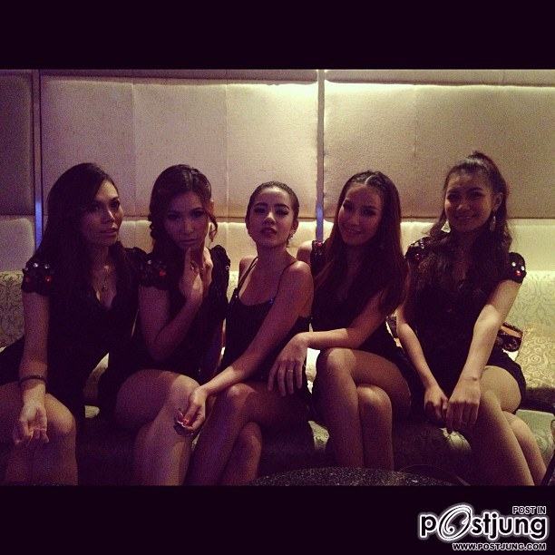 แฟชั่นเริ่ดๆ ของใบเตย อาร์สยาม