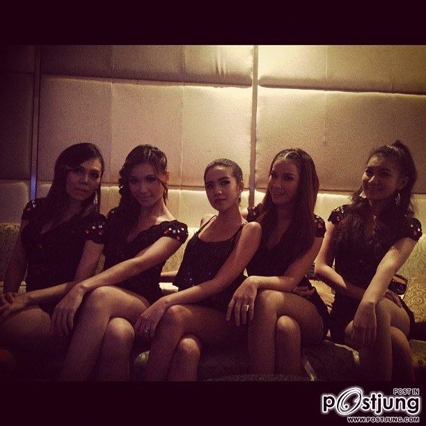 แฟชั่นเริ่ดๆ ของใบเตย อาร์สยาม