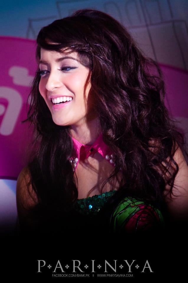 พิ้งกี้ งานเปิดห้าง Watergate pavillion