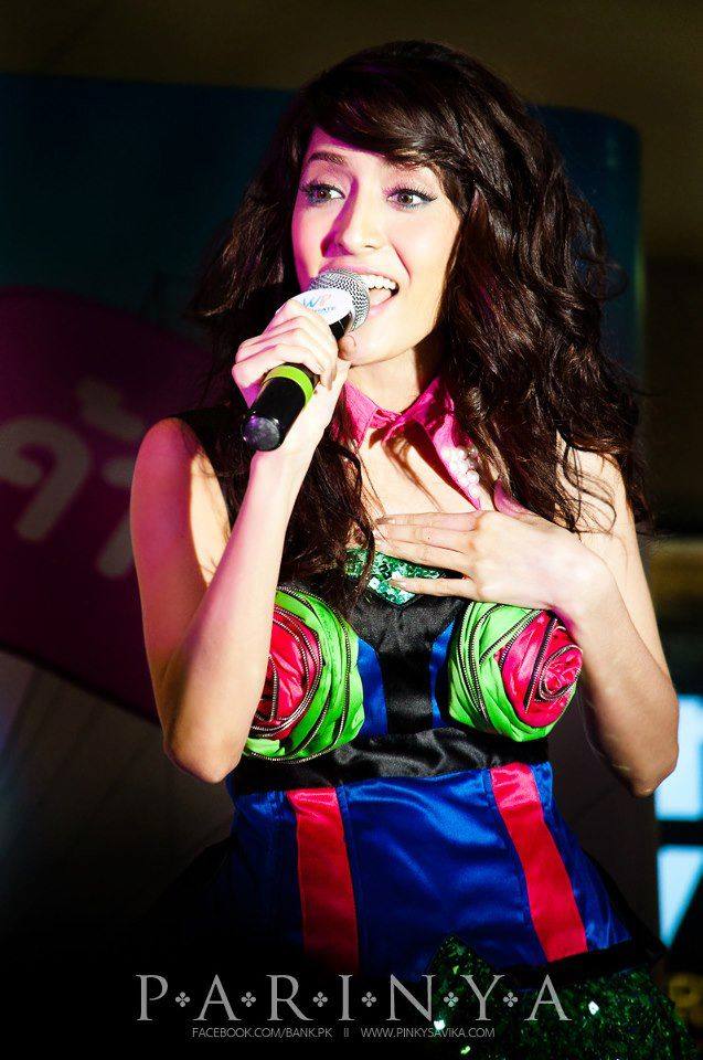 พิ้งกี้ งานเปิดห้าง Watergate pavillion