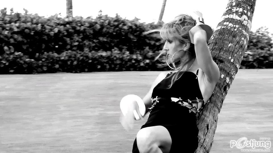 Picture of Celine Dion @V magazine *79 Fall 2012