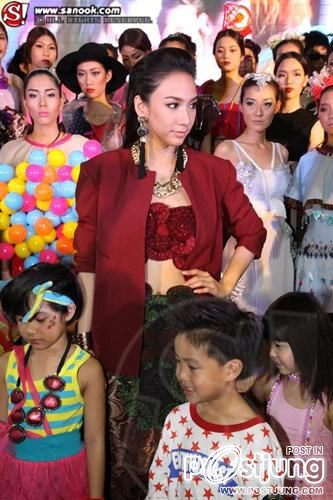 สวยเฉี่ยว @Super! Anniversary The mall City Walk !!