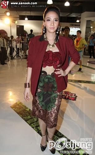 สวยเฉี่ยว @Super! Anniversary The mall City Walk !!