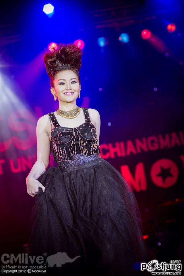 การแสดงเดินแบบ @Freshy Mor CMU 2012