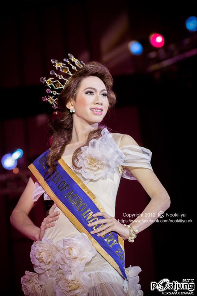 การแสดงเดินแบบ @Freshy Mor CMU 2012