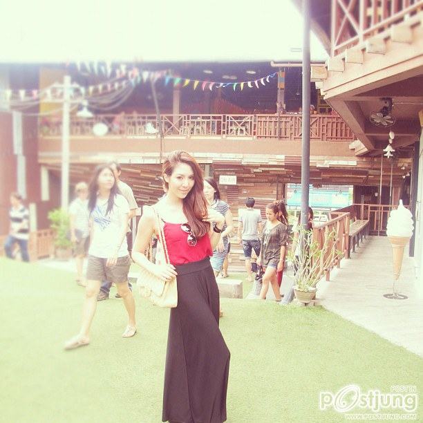 จินนี่ สวย ไฮโซ แต่งตัวเก่ง เป๊ะ