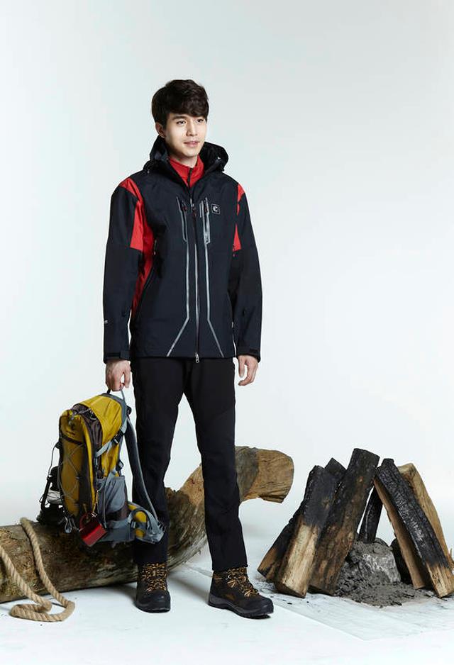 Lee Dong Wook @ ECHOROBA WINTER 2012