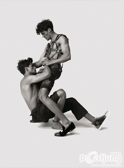 MM by Dimitris Theocharis