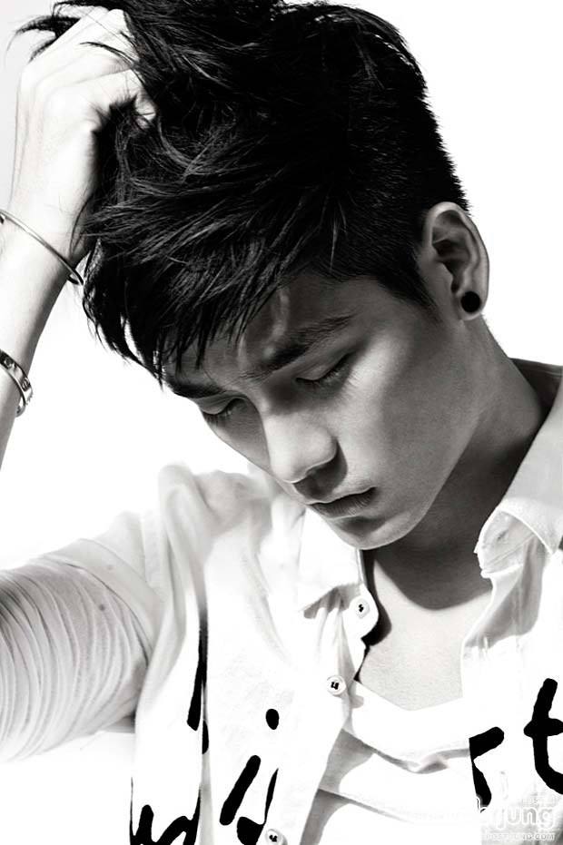 Photoshoot men album 476 : Nakun Trần