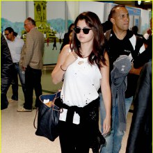 Selena Gomez: Off To Venice For 'Spring Breakers'