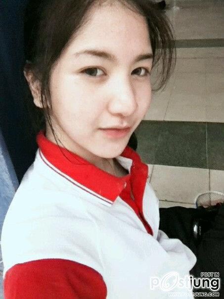 pensmith school cute girl