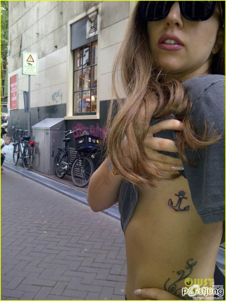 Lady Gaga's New Tattoo Revealed!