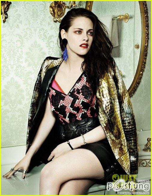Kristen Stewart Covers 'British Vogue' October 2012
