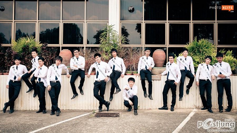 รูปหมู่เดือน ม.อ. 2012