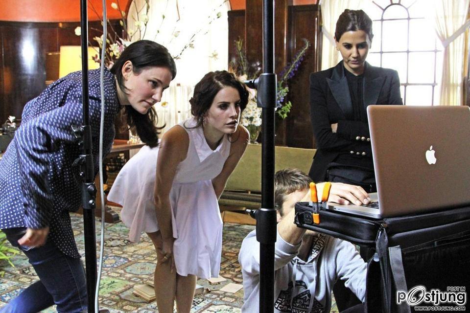 Lana Del Rey @ Vogue Australia October 2012