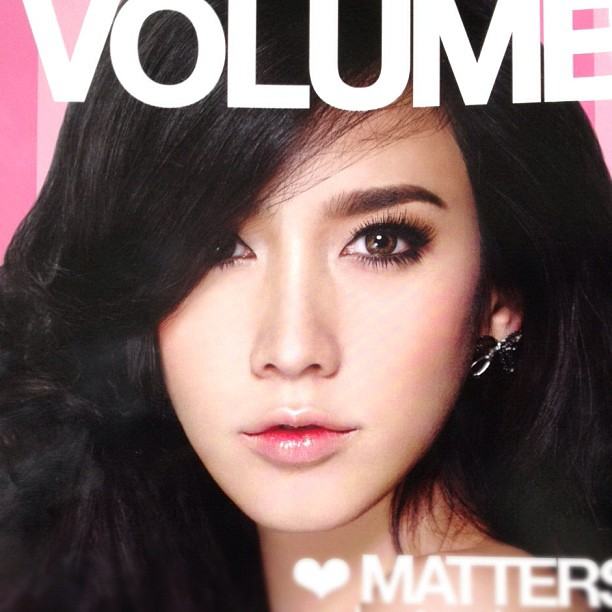 ♥ อั้ม พัชราภา ♥ ใน VOLUME ฉบับล่าสุด สวยเริ่ดไปกับเธอ ทุกที่ทุกเวลา