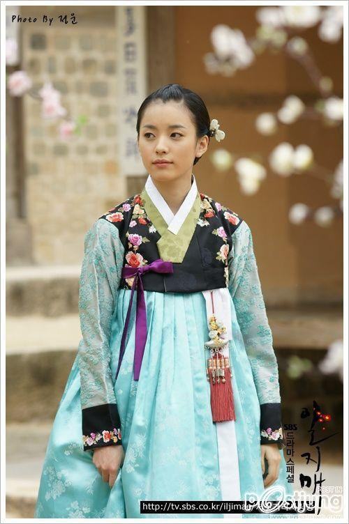 ทงอี จอมนางคู่บัลลังก์