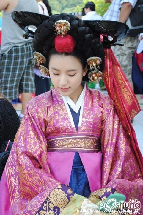 ทงอี จอมนางคู่บัลลังก์