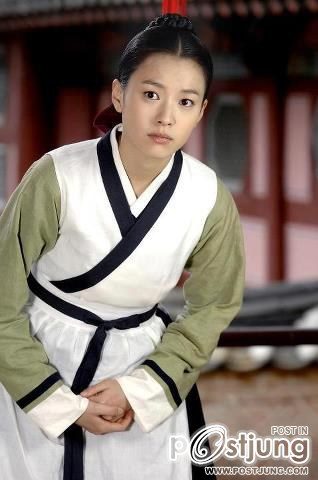 ทงอี จอมนางคู่บัลลังก์