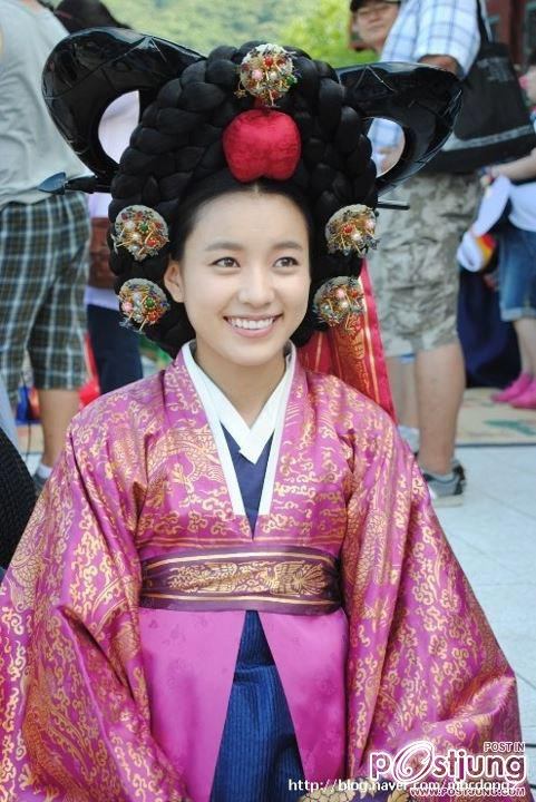 ทงอี จอมนางคู่บัลลังก์