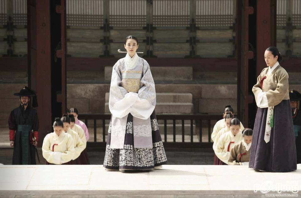 ทงอี จอมนางคู่บัลลังก์