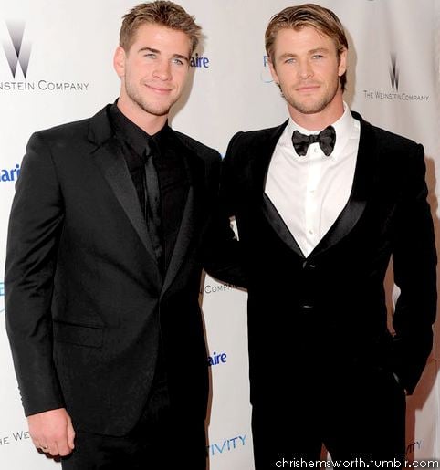 Liam Hemsworth VS Chris Hemsworth