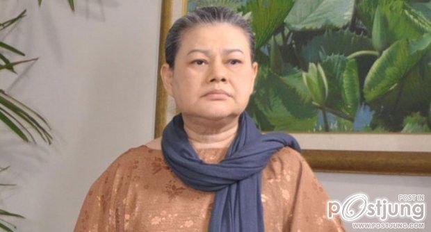 นักแสดงนำหญิงยอดเยี่ยม ประจำปี 2555