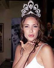 ใครสวมมงกุฎมิกิโมโต้ สวยที่สุด