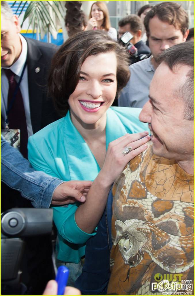 Milla Jovovich: 'Resident Evil: Retribution' Moscow Photo Call!