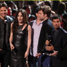 Robert Pattinson & Taylor Lautner: 'Twilight' at MTV VMAs