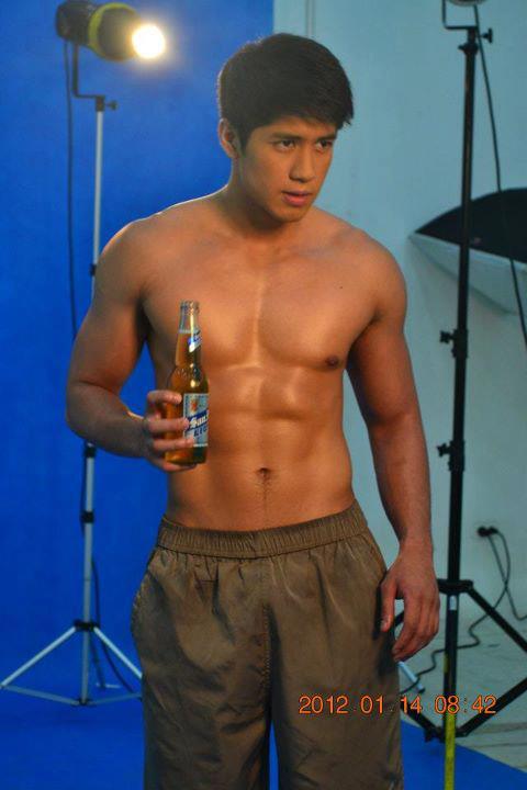 Aljur Abrenica