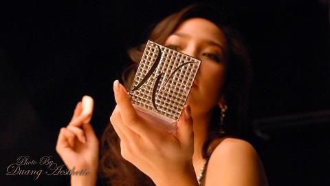 อั้ม กับแป้งตลับ แพงที่สุดในโลก!!