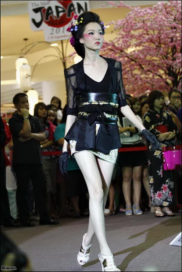 [PiC] มิน พีชญา + เป้ อารักษ์ @ เปิดงาน The Mall Japan Discovery 2012, The Mall บางกะปิ [8.9.12]
