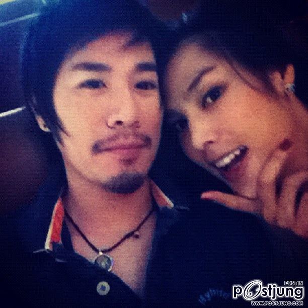 คนนี้ไม่แน่ใจว่าแฟนพี่เค้าป่าว แต่เห็นเดินด้วยกัน