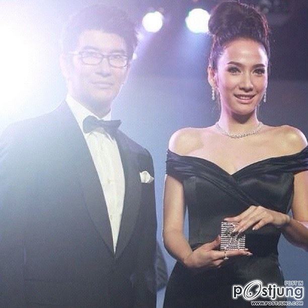 "อั้ม พัชราภา" @ 25 ปี Mistine เปิดตัวพรีเซนเตอร์ตลอดกาล เเละเเป้งตลับที่เเพงที่สุดในโลก !!