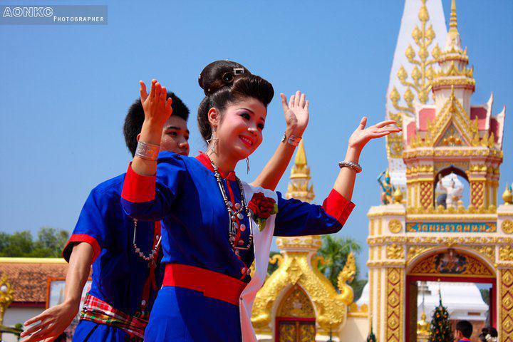 ประเพณีรำบูชาพระธาตุพนม