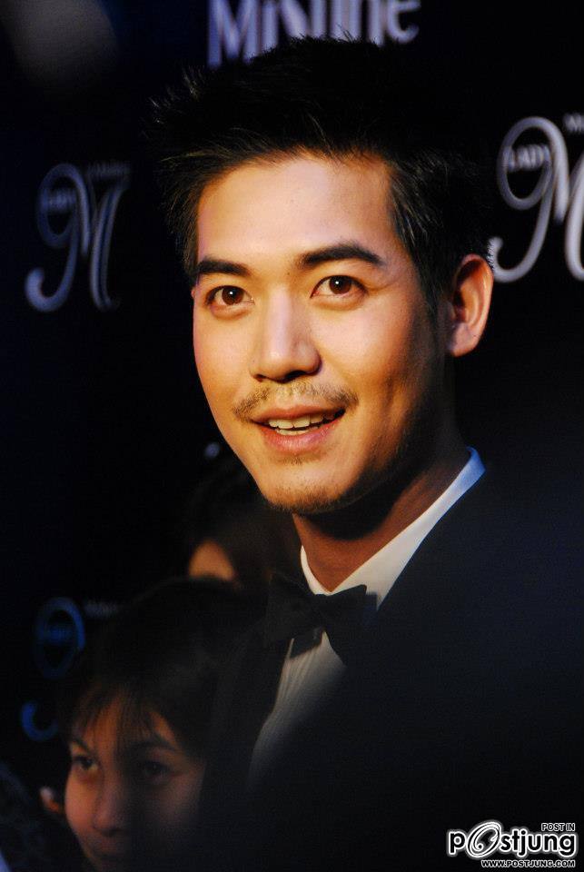 ประมวลภาพ ฉลอง 25 ปี มิสทิน เปิดตัวแป้งตลับต้นแบบประดับเพชร แพงที่สุดในโลก!