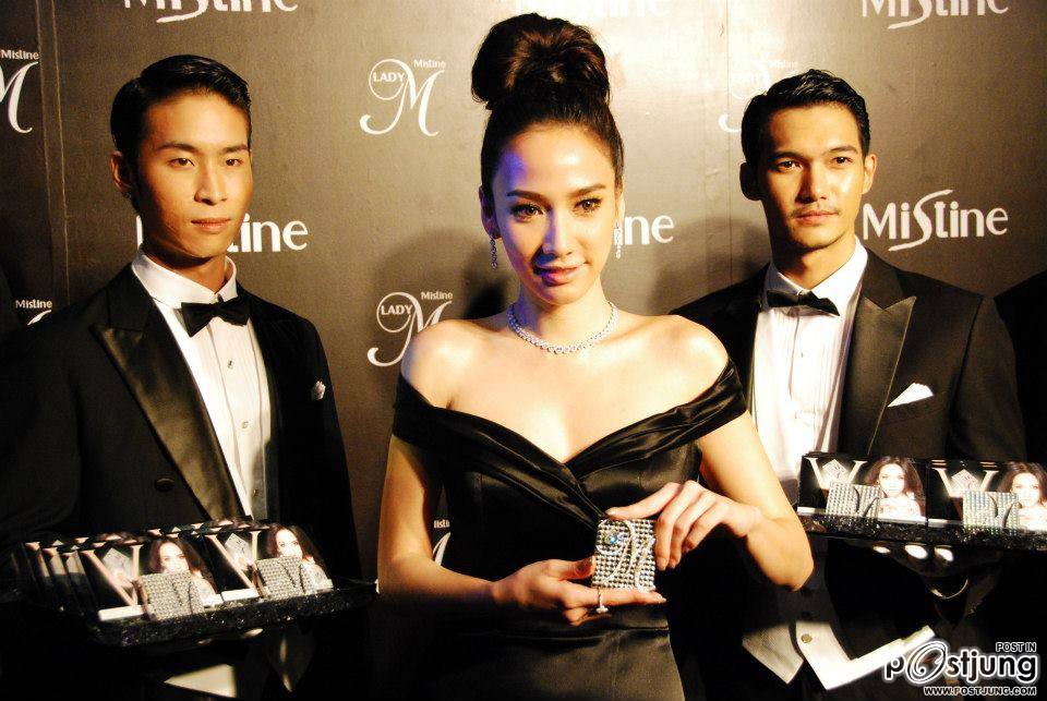 ประมวลภาพ ฉลอง 25 ปี มิสทิน เปิดตัวแป้งตลับต้นแบบประดับเพชร แพงที่สุดในโลก!