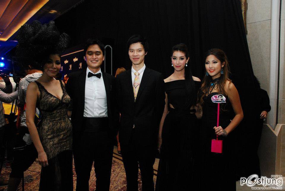 ประมวลภาพ ฉลอง 25 ปี มิสทิน เปิดตัวแป้งตลับต้นแบบประดับเพชร แพงที่สุดในโลก!