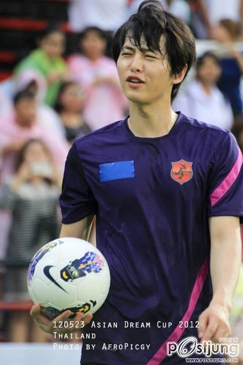 joong ki in SCG STADIUM เมืองทองยูไนเต็ด