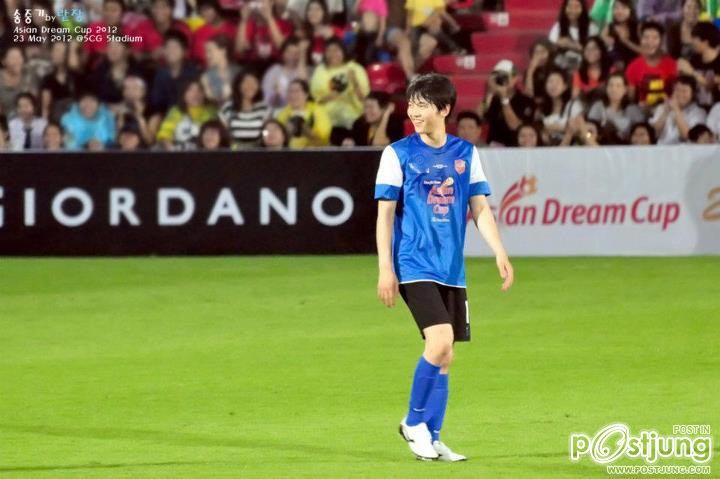 joong ki in SCG STADIUM เมืองทองยูไนเต็ด